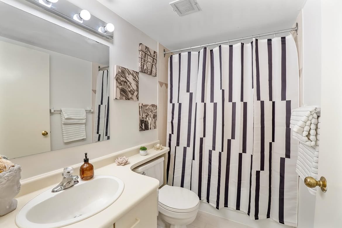 Bathroom renovation — SOHO Construction Group
