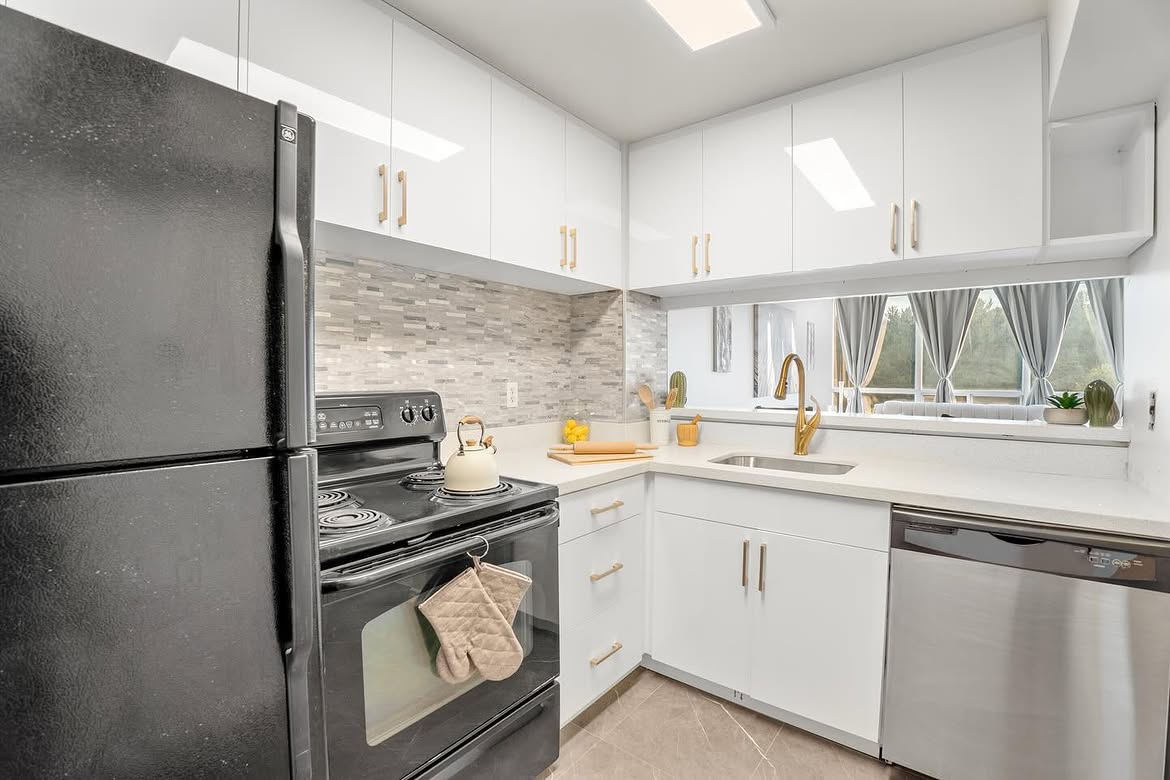 Kitchen renovation — SOHO Construction Group